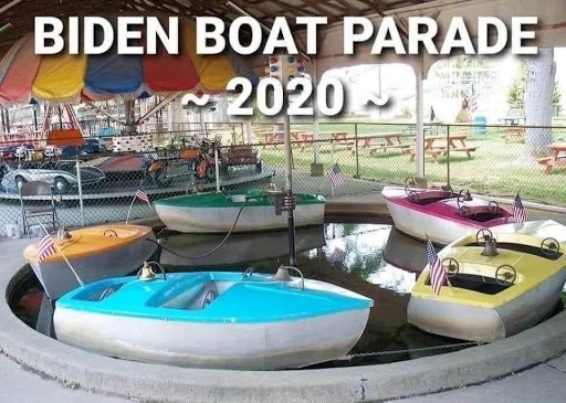biden - boat parade 01.jpg